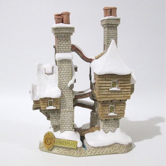 David Winter Oliver Twist Collection Fagins Hideout House 2003 Has Flaws - Picture 4 of 12